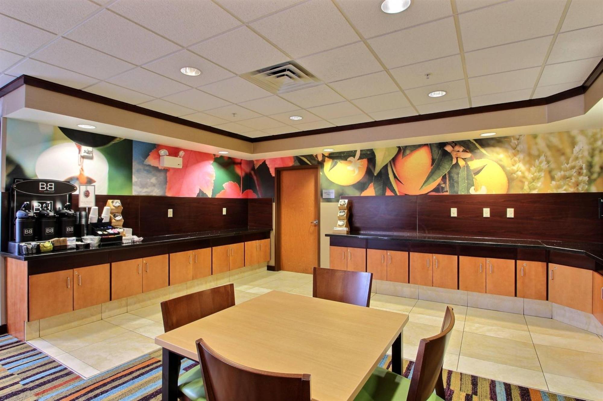 Fairfield Inn & Suites By Marriott Milwaukee Airport Oak Creek Exterior foto